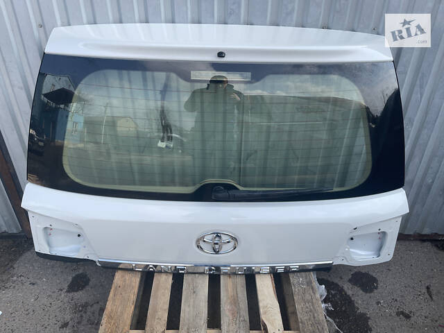 Крышка багажника верхняя 2016-2024 белая (USED, оригинал) для Toyota Land Cruiser 200
