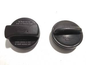 049103485A Крышка маслозаливной горловины VW Golf VI 09-14, Audi A4 04-08, Skoda Octavia A5 04-13 (026103485, 026 103 48