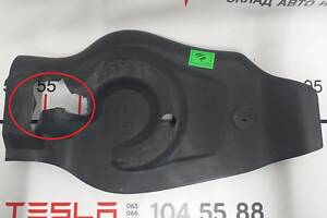 Крышка пружинной подвески задней правая с повреждением Tesla model 3 1111303-00-B