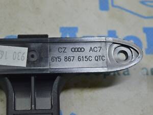 Крюк багажника для пакетов Audi A4 B9 17- пластик 6Y5-867-615-C-QTC
