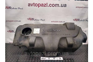 KU0103 8653495 Кришка двигуна 2,4 d Volvo XC90 www.avtopazl.com.ua 0