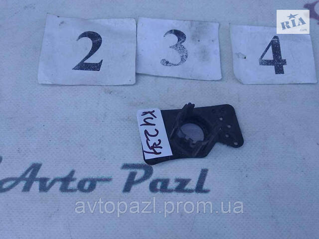 KU0234 5c5919491a Кронштейн датчика парковки зад L vag VW Jetta Beetle 0