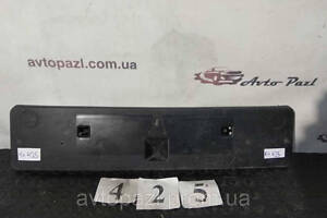 KU0425 gml850171 подиум номерного знака перед Mazda 6 GJ 13-41-01-01