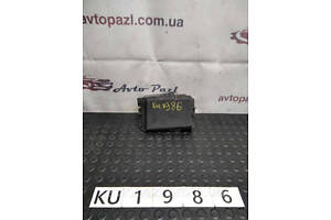 KU1986 6c0937132c кришка запобіжників 0 VAG Rapid 12 - www.avtopazl.com.ua 0