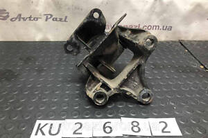 KU2682 L23439070B Опора двигателя L с кронштейном Mazda CX7 06-12 CX9 07- 37-01-04