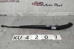 KU4207 852210R030 тримач щітки склоочисника перед L Toyota RAV4 13- 0