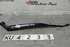 KU4233 8522148100 держатель щетки стеклоочистителя перед L Toyota Lexus RX 03-09 0