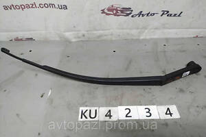 KU4234 GS1E67321 тримач щітки склоочисника перед R Mazda 6 GH 08-12 0