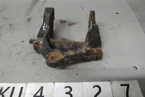 KU4327 GS1G39081 кронштейн подушки КПП Mazda 6 GH 08-12
