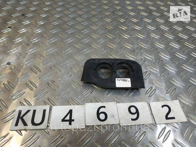KU4692 1K0971865 фіксатор кронштейну проводки разом з каналом для кабеля VAG Skoda SuperBOctavia VW Golf