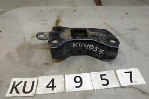 KU4957 4871742010 кронштейн ричага зад R Toyota RAV4 13- 0