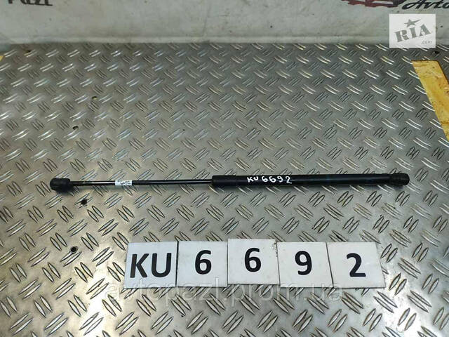 KU6692 BP4K62620F амортизатор багажника R Mazda 3 BK 03-09 0