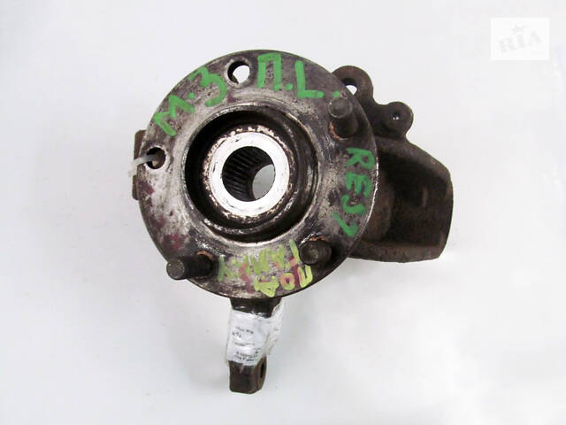 Кулак поворотный левый без ABS 05- (под гайку) Mazda 3 (BK) 2003-2008 BAK633031