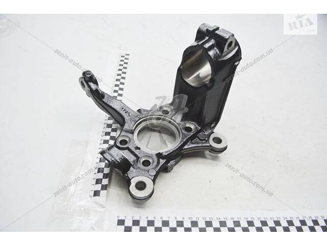 Кулак поворотный левый VW Caddy, Golf, Jetta/Audi A, Q/Skoda Octavia, Superb/Seat Leon (04-18) (1K0407255AA)