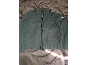 Курточка ветровка