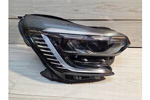 ФАРА ПРАВА RENAULT CAPTUR II FULL LED 260104525R