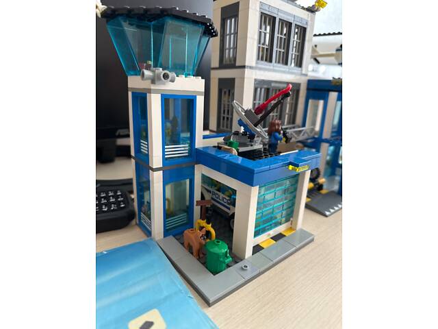 Lego лего Поліцейська ділянка 60047 - Фото 1 Lego лего Поліцейська ділянка 60047 - Фото 1