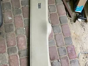 Lexus RX 350 Обшивкa крышки багaжника 647900E010