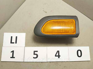 LI1540 8173105020 повторювач повороту на крило RH Toyota Avensis 97-03