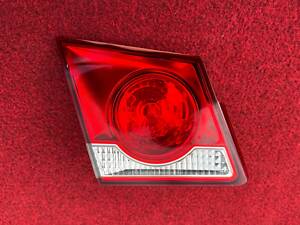 Фонарь крышки багажника левый Chevrolet Cruze 95389371 (ДЕФЕКТ) 2008-2015