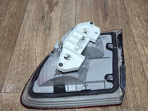 Левый внутренний фонарь 06- Mercedes E-class (W211) 2002-2009 A2118202964