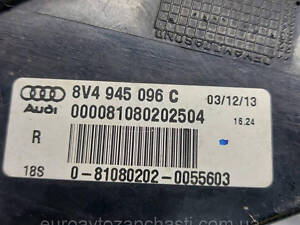Фонарь правый внешний Audi A3 8V 8V4945096C