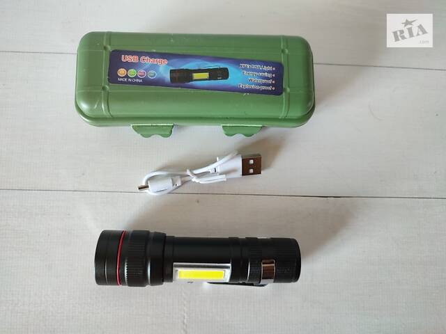 Фонарь ручной Bailong BL-520-T6 в футляре