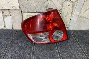 Фонарь задний левый Hyundai Getz 924011C010 1L