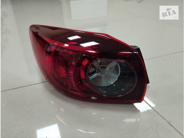 Задний левый внешний фонарь на Mazda 3 (5D) 2013 г. - B45C51160 - MAZDA - Фото 1