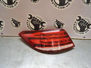Задний левый внешний фонарь w207 2079063300 MERCEDES E-class (C207)