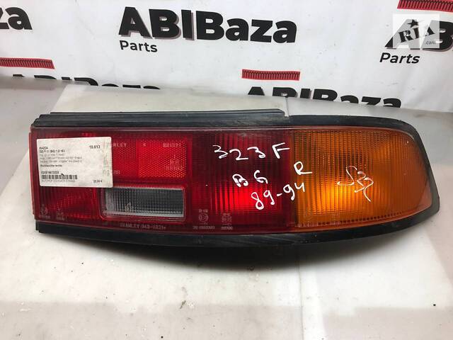 Ліхтар задній правий Mazda 323F BG 1989-1994 /S32/
