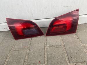Фонарь задний правый внутренний Opel Astra J combi 2009-2015, рестайлинг, темный, оригинал, б.у., 13314055.