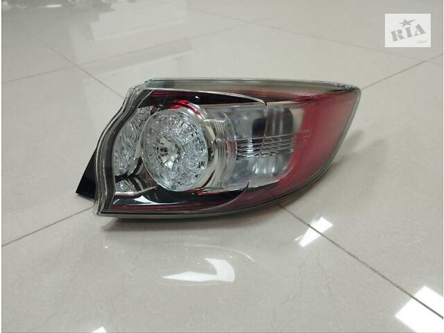 Ліхтар задній правий зовнішній LED на Mazda 3 (BL, хетчбек) 2009-2012р. - BCW951150D - MAZDA