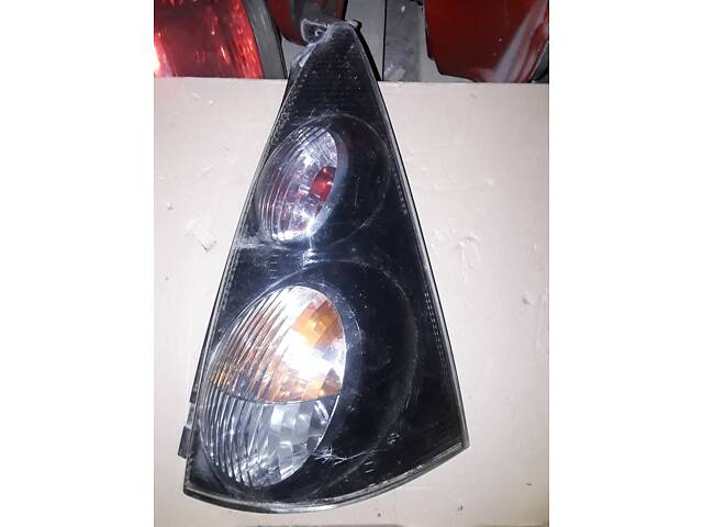 Задний правый фонарь Citroen C1, Peugeot 107, Toyota Aygo I (2005-2014) 81550-0H060 С ДЕФЕКТОМ - Фото 1