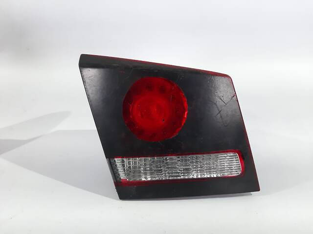Фонарь задний правый внутренний Dodge Journey 2011-2019 68078516AE Dodge Journey - Фото 1