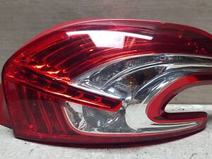 Задний фонарь (стоп) правый Peugeot 208 2012-2015г. LED подсветка