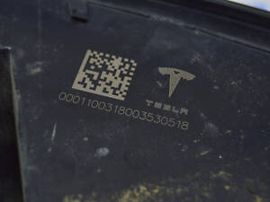Фонарь внешний крыло правый Tesla Model 3 18- USA 3 пина (03) 1077398-00-H