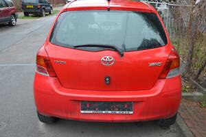 Левая правая фара зад Toyota yaris 2009 рестайлинг