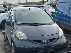 Лобове переднє Toyota Aygo 05-14