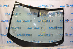 Лобовое стекло Nissan Leaf 11-17 песок, тычки, воздух по кромке