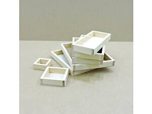 Лоток дерев'яний 30 * 30 * 4 см (фанера)