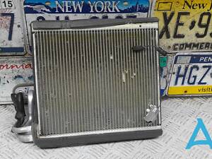 LX6Z19860A - Б/У Радиатор испарителя кондиционера на LINCOLN Corsair 2.0