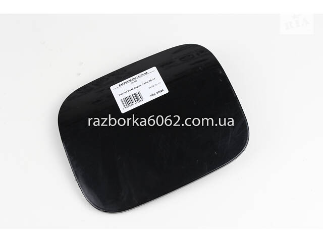 Лючок бака Toyota Yaris USA 2006-2009 седан 7735052150