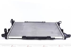 MAHLE CR 1060 000P Радиатор охлаждения Audi A4/A5 1.8-2.0TFSI 07-17/2.0TDI/A6 2.0TFSI/2.0TDI/Q3/Q5 2.0TDI 10-17 (МКПП)