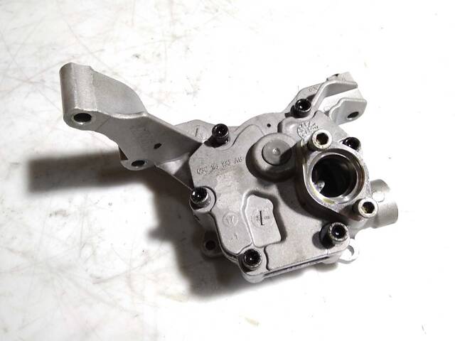 03C115105AB Масляный насос 1.6FSI 16V VW Golf V 03-09 - Фото 1