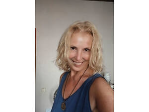 Релакс масаж яскрава енергія тіла.