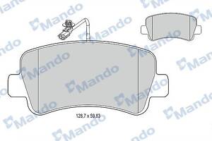 Комплект гальмівних накладок, дискове гальмо Mando MBF015044