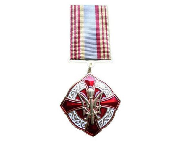 Медаль с удостоверением Collection Медаль за Заслуги 32 мм Серебристый (hub_3lv2rn)