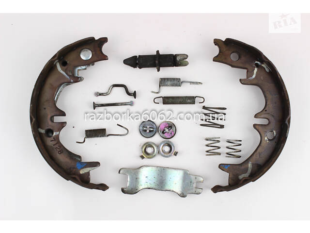 Механизм тормозной правый Toyota Avalon (GSX30) 2005-2011 4761120030