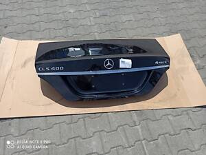 Mercedes 218 cls кришка багажника седан